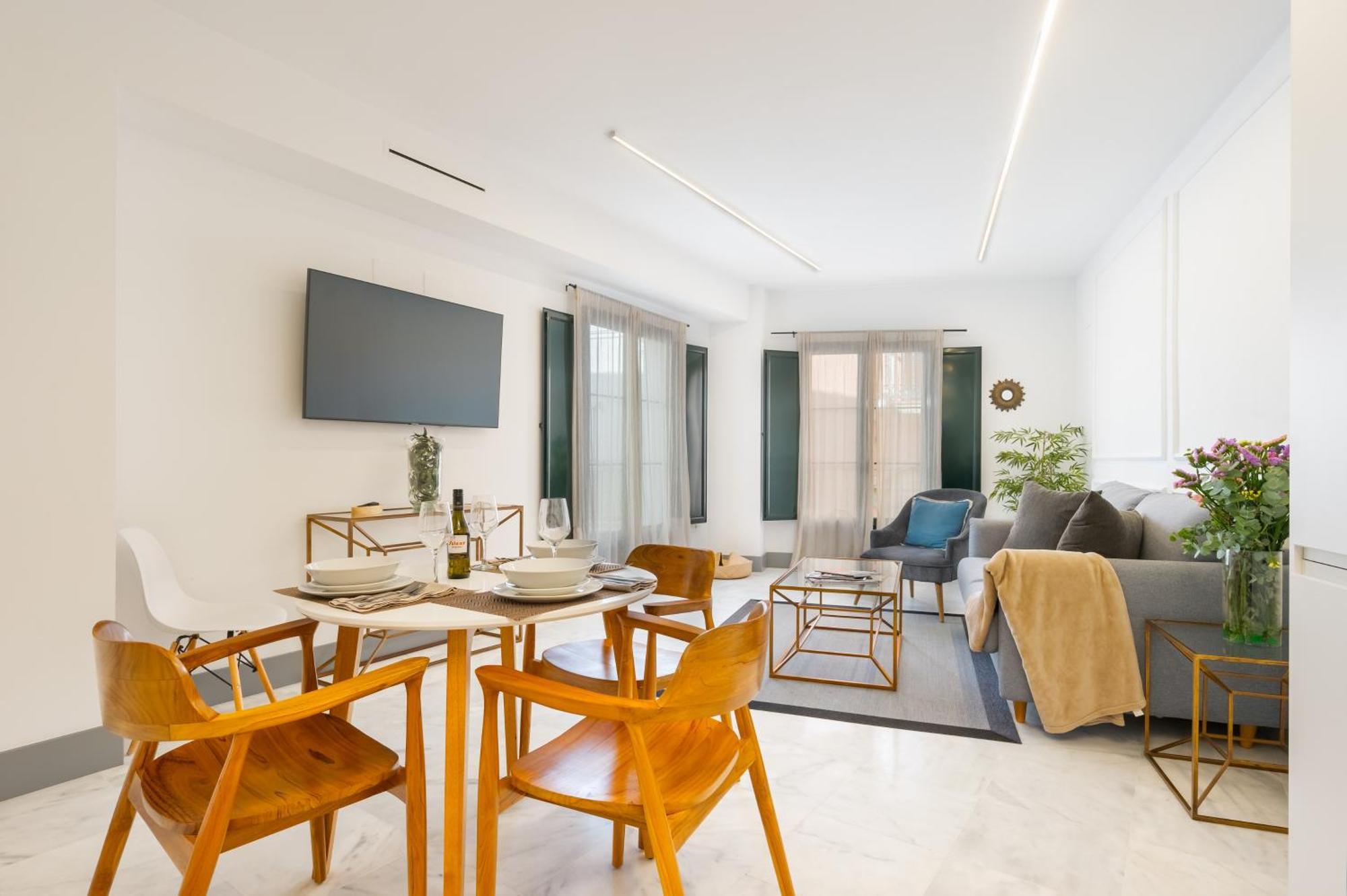 Panther Home Francos Sevilla Exteriör bild