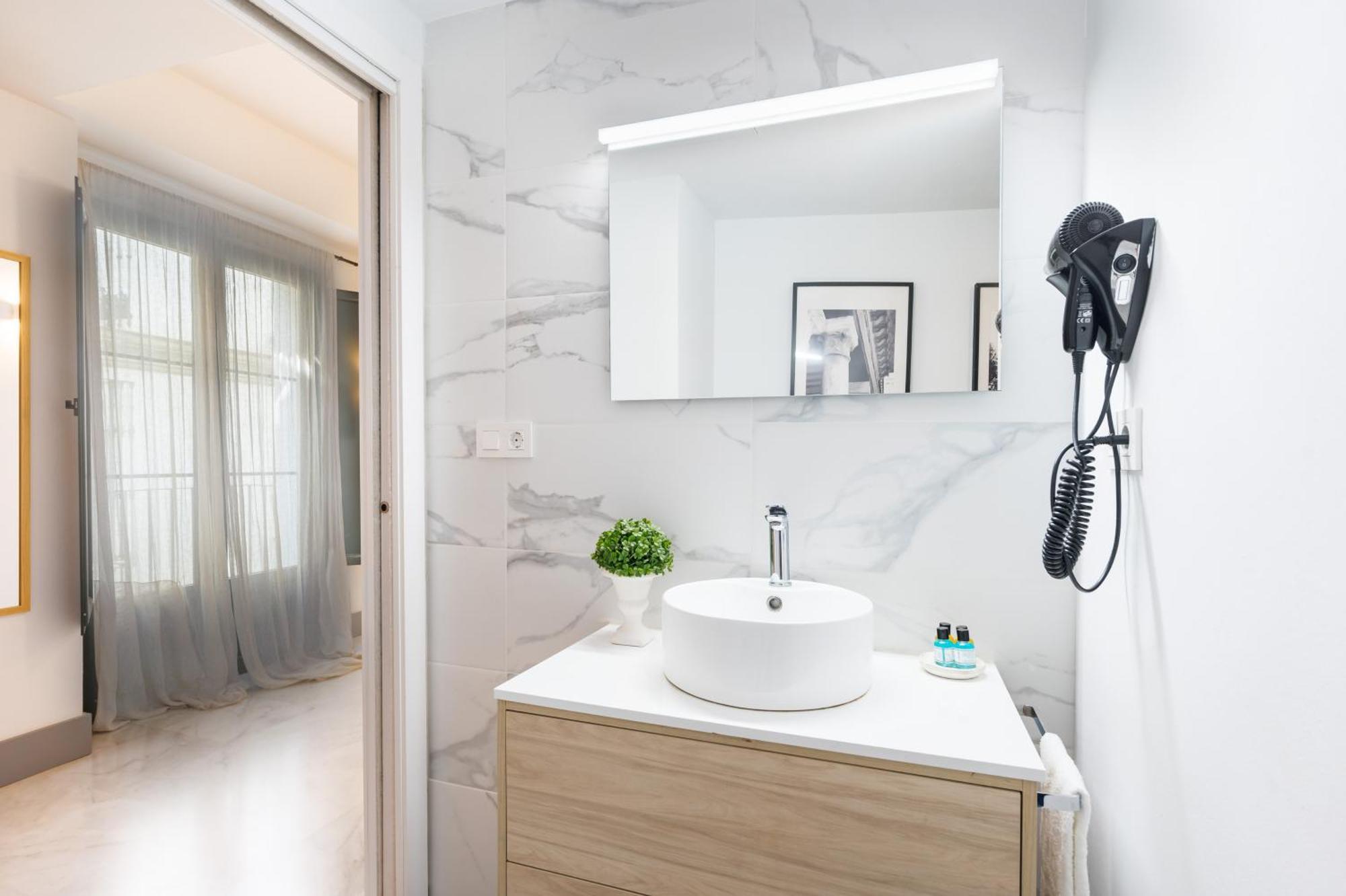 Panther Home Francos Sevilla Exteriör bild