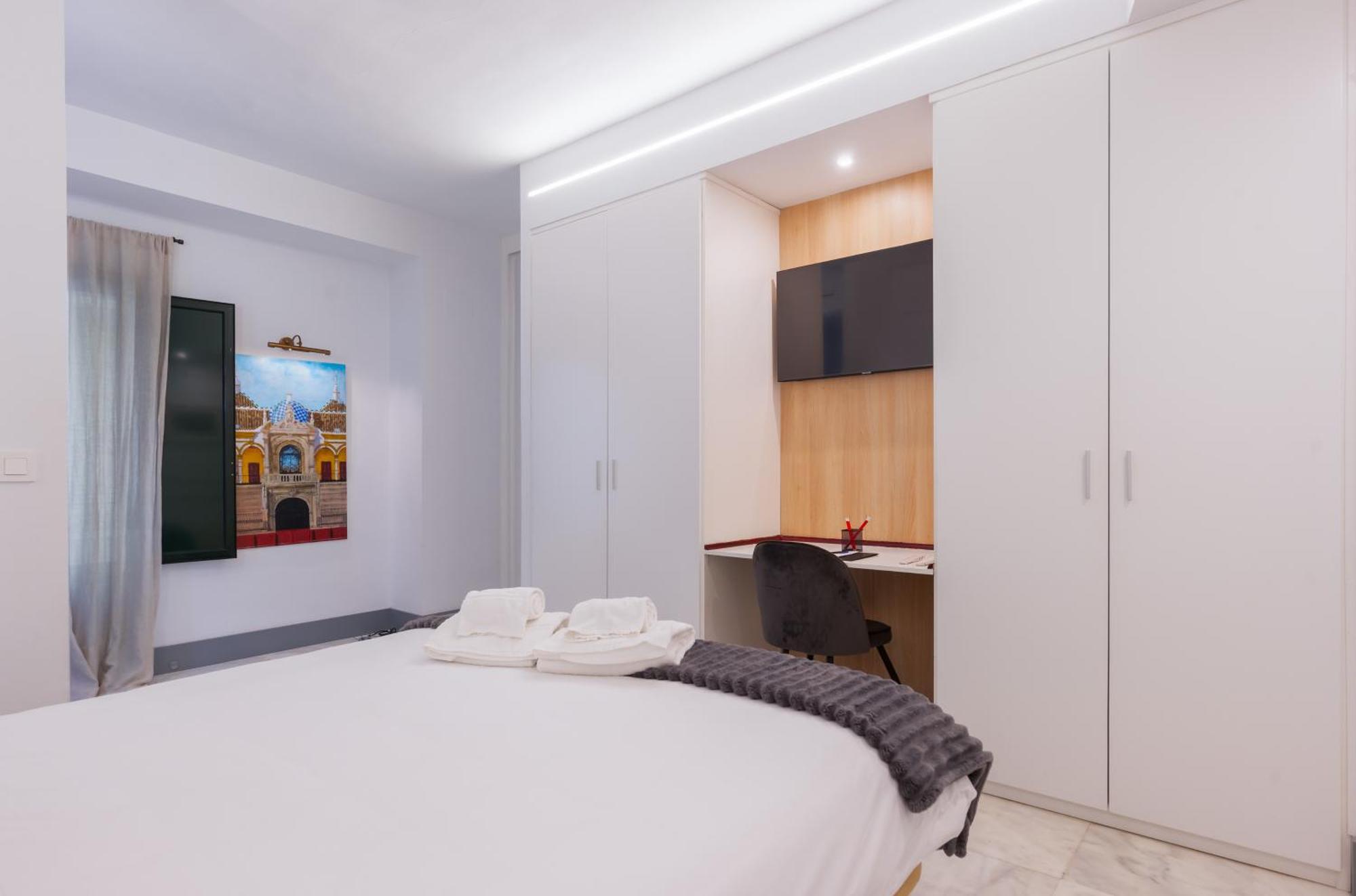 Panther Home Francos Sevilla Exteriör bild